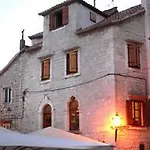 Vanjaka 3* Trogir