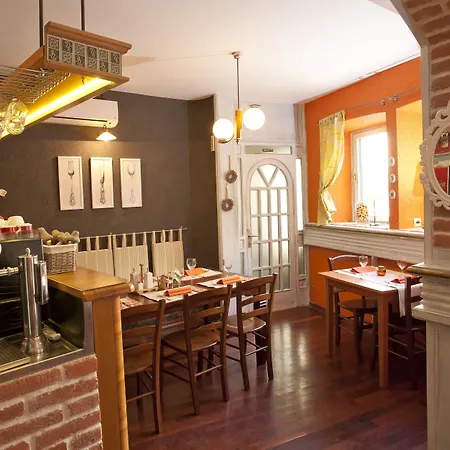 Vanjaka 住宿加早餐酒店