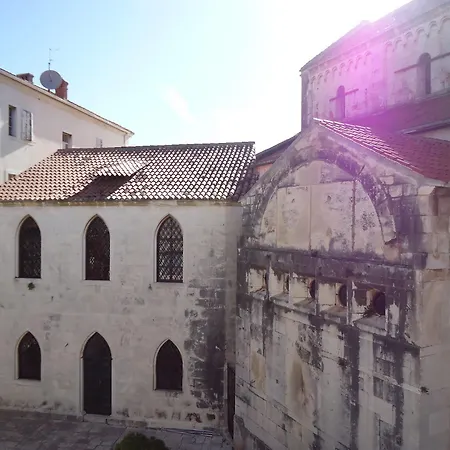 Vanjaka Trogir