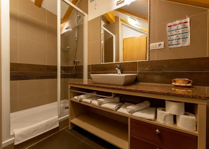 Vanjaka 3* تروغير