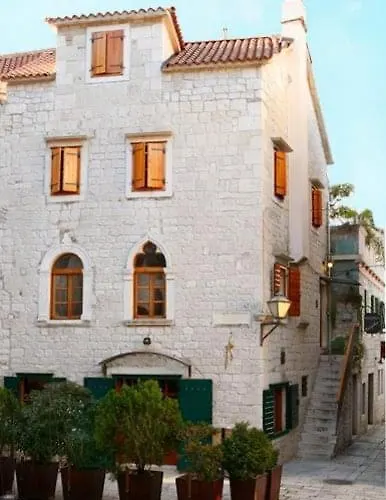 Vanjaka فندق مبيت وإفطار تروغير