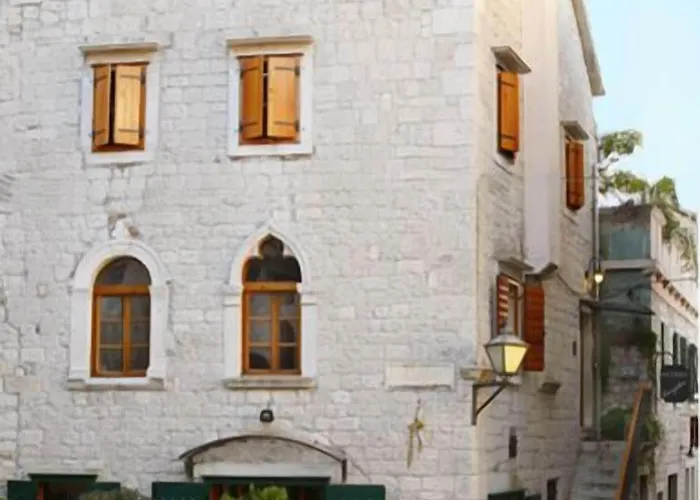 Vanjaka فندق مبيت وإفطار تروغير