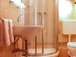 فندق مبيت وإفطار Vanjaka تروغير