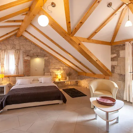 Vanjaka ベッド・アンド・ブレックファスト トロギール